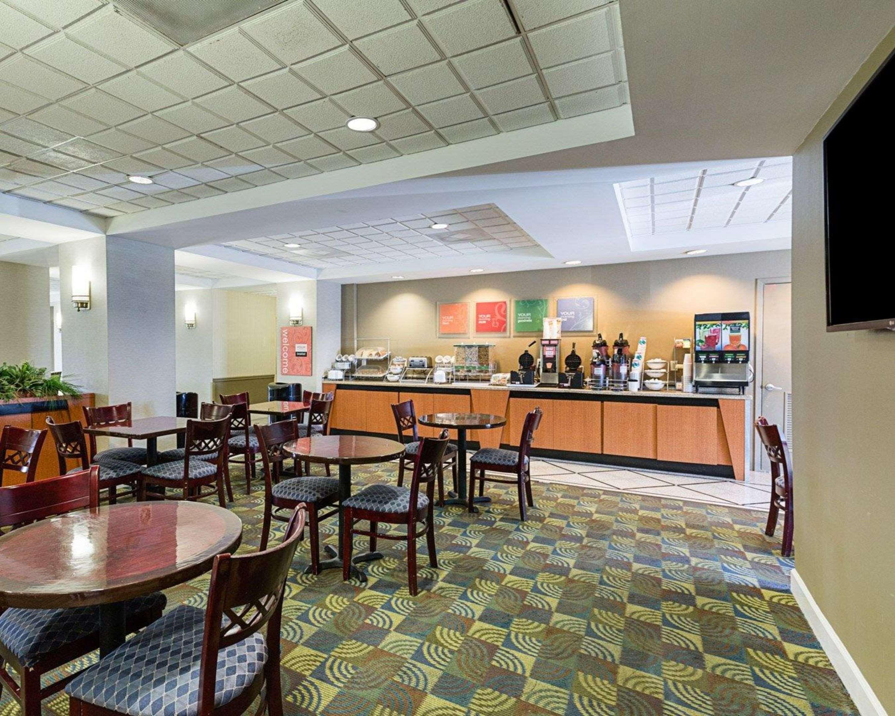 Comfort Southwest Fwy At Westpark Inn 3*